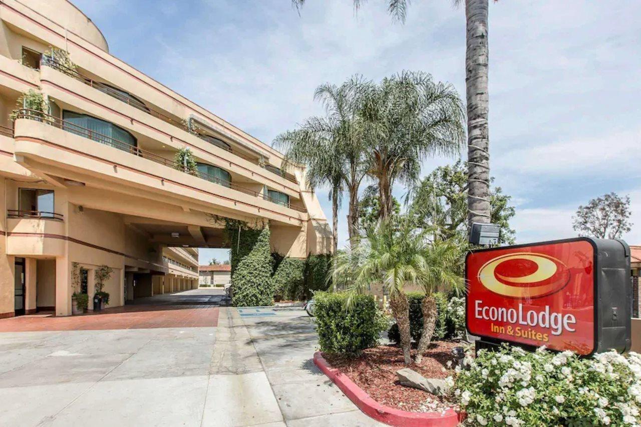 Econo Lodge Inn & Suites Riverside - Corona Bagian luar foto