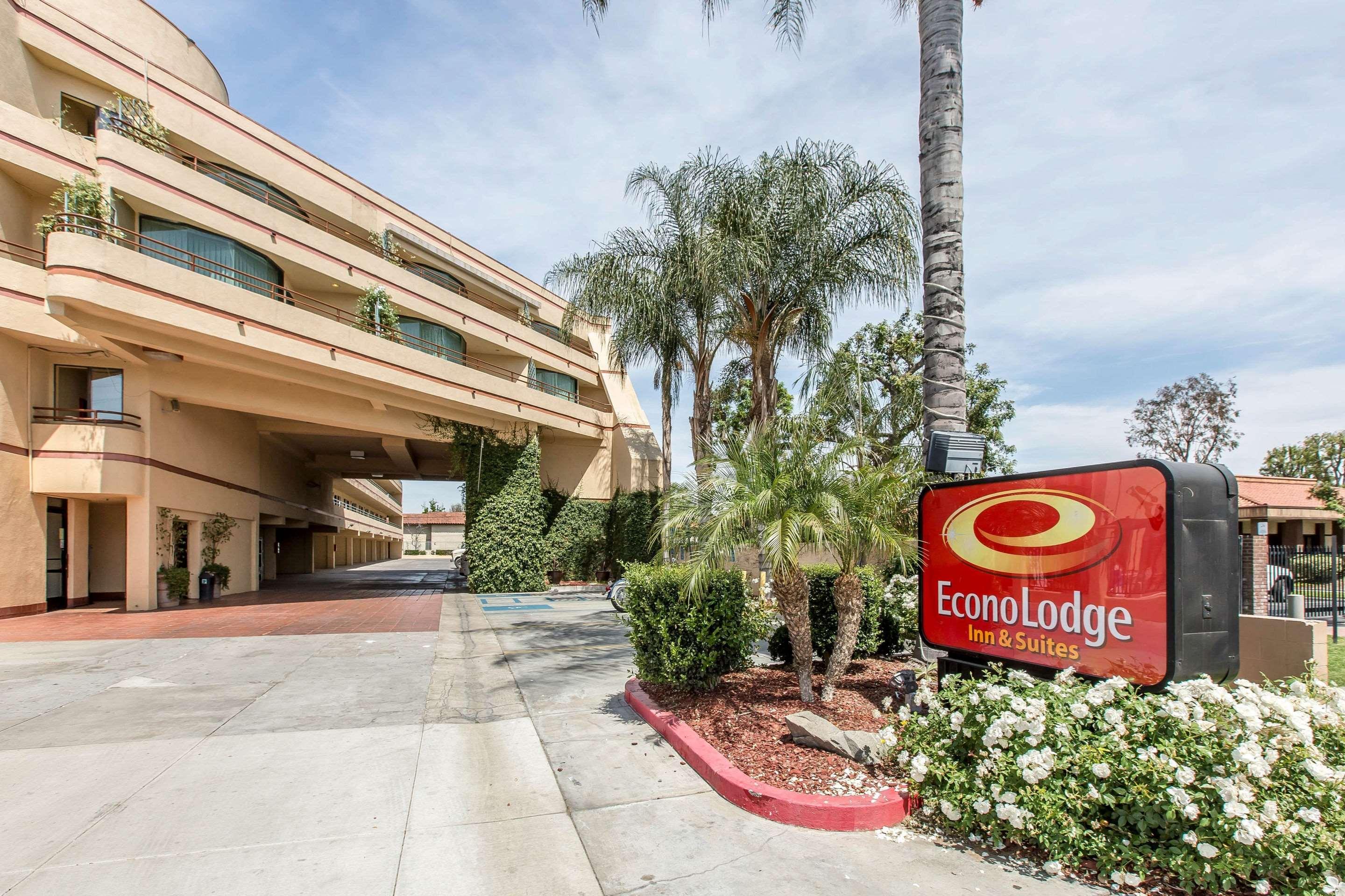 Econo Lodge Inn & Suites Riverside - Corona Bagian luar foto