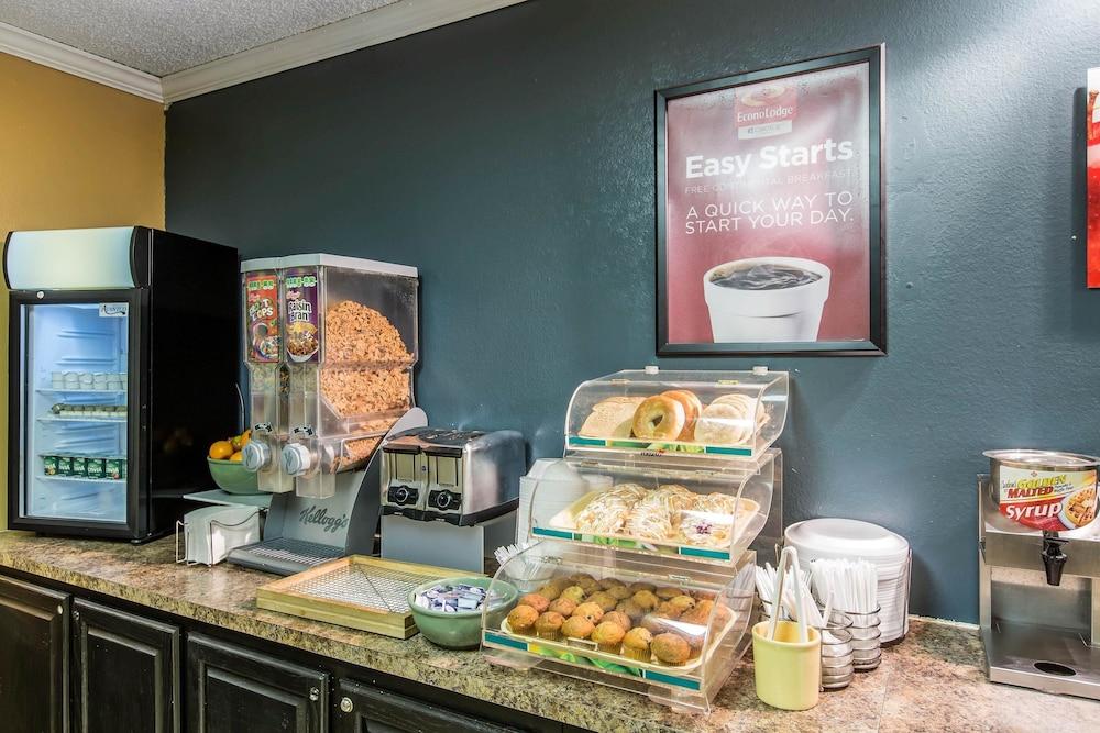 Econo Lodge Inn & Suites Riverside - Corona Bagian luar foto